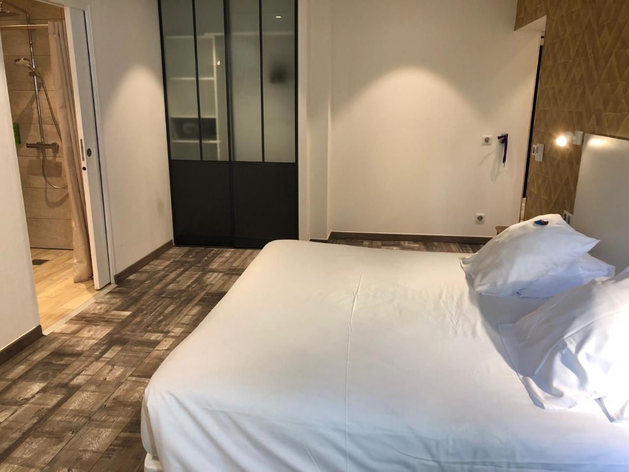 Double Room - Disability Access,727887802:JPEG